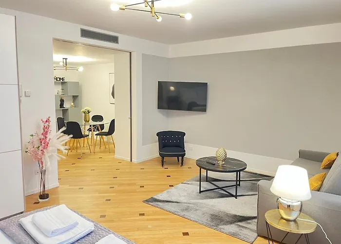 ミラン ロイヤル スイーツ セントロ ドゥオーモ アパート