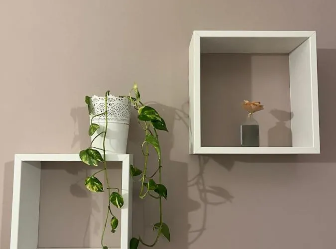 Ampio Bilocale A * Milano