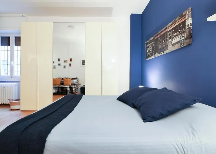 Chiara 34 - M4 Metro Blu Milánó