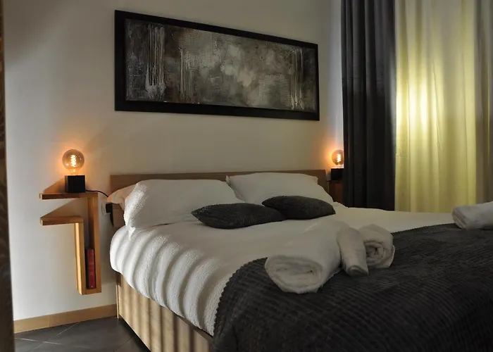 Apartmán C - Design Bilo -m3- 8 Min Dal Duomo