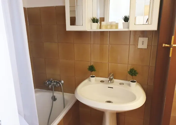 Apartment Inn דירה *