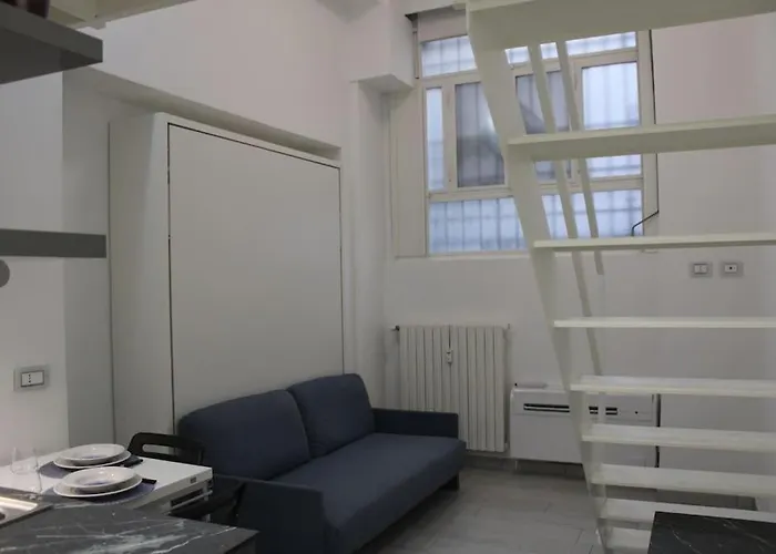 Lägenhet Piccolo Loft A Due Passi Dal Castello Milano