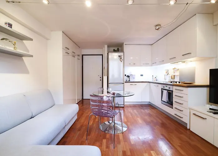 Contempora - Saronno 3 Milán