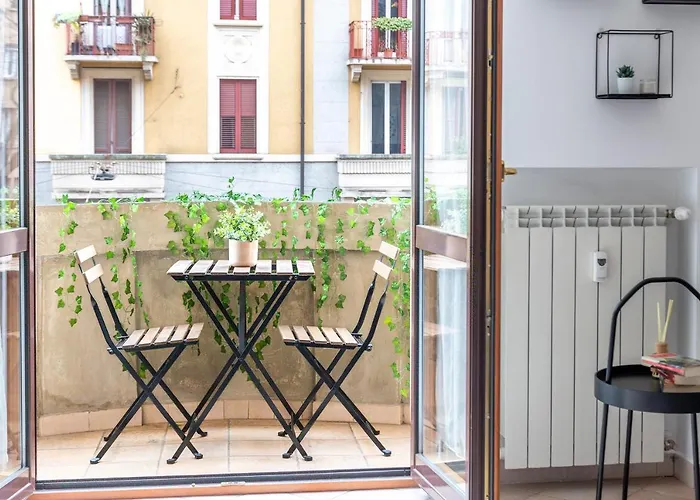 A 10 Min Dal Duomo - Trilocale Moderno Con 3 Letti E 2 Bagni In Citta Studi 밀라노