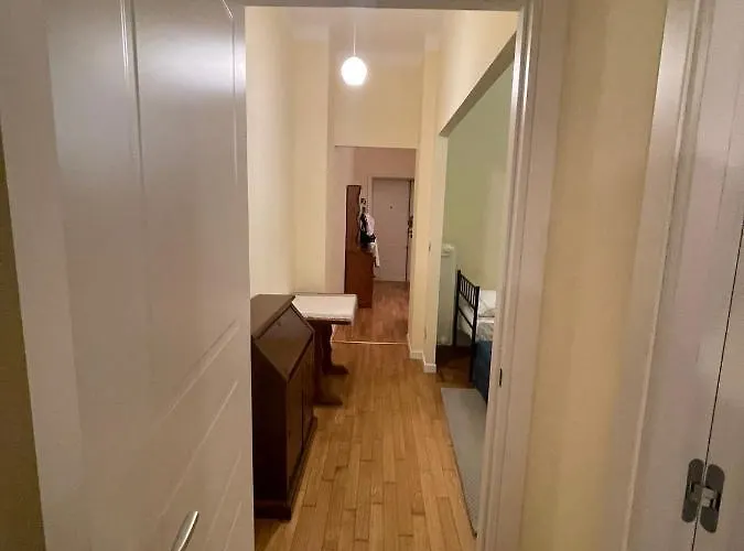 Easy Italy Balcony Апартаменты Милан