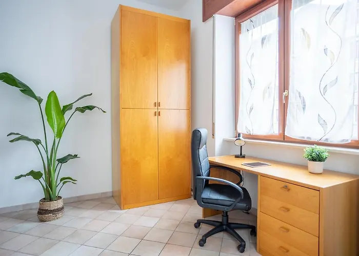 A 10 Min Dal Duomo - Trilocale Moderno Con 3 Letti E 2 Bagni In Studi *