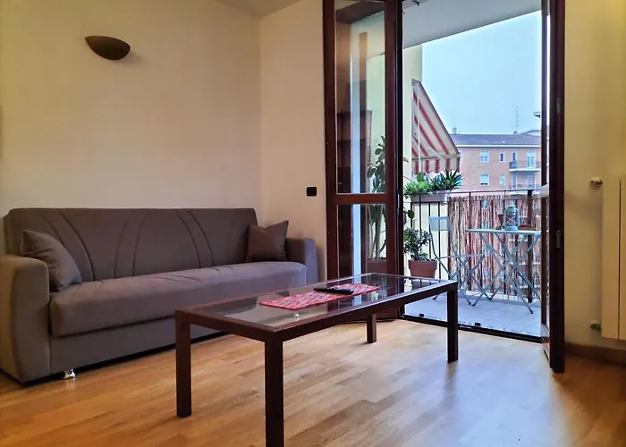 Big Bright Flat In Close To Loreto Square *