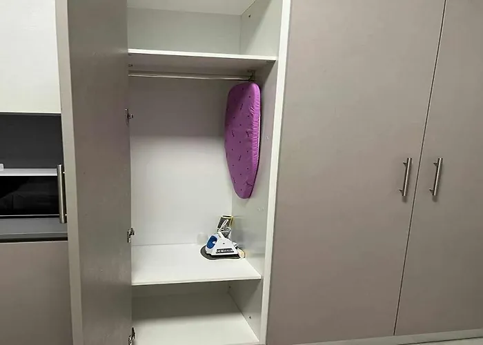 Lejlighed Montalbino Place