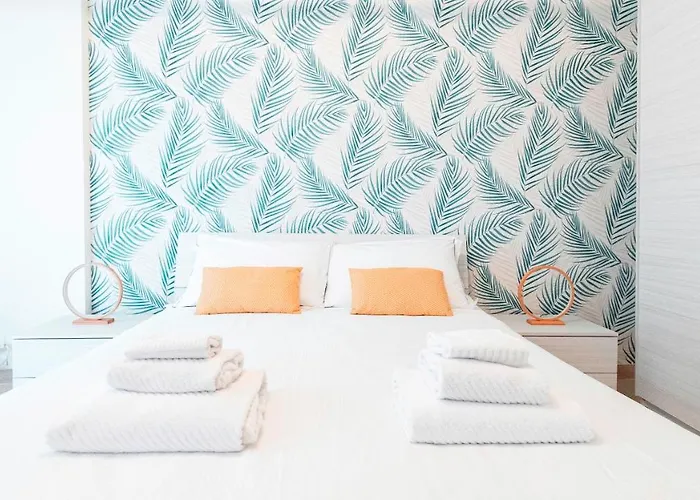 Uguzzone 21 דירה *