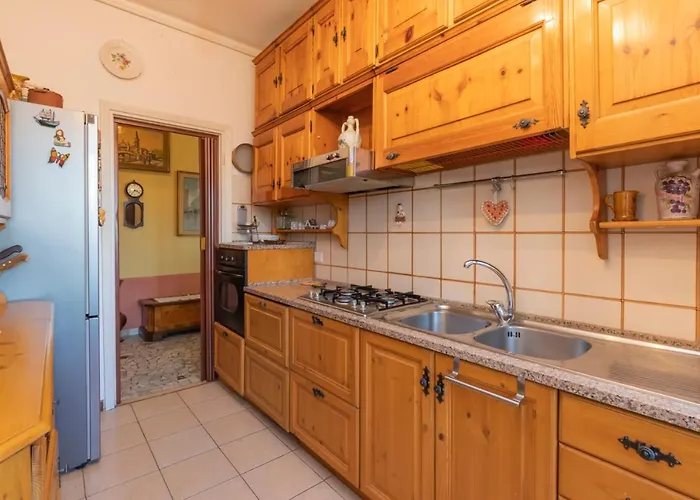 I Host - Ande 12 Mailand