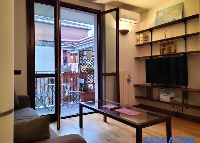 Big Bright Flat In Close To Loreto Square *