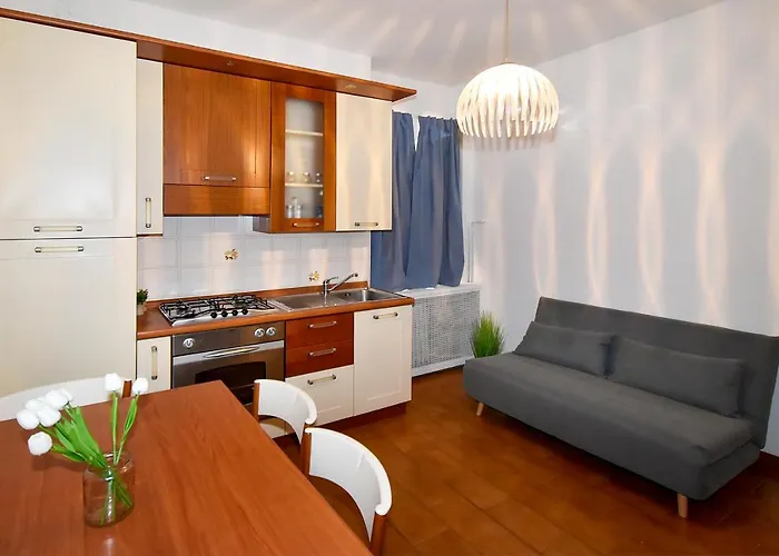 San Siro-duomo Wi-fi & Netflix アパート *