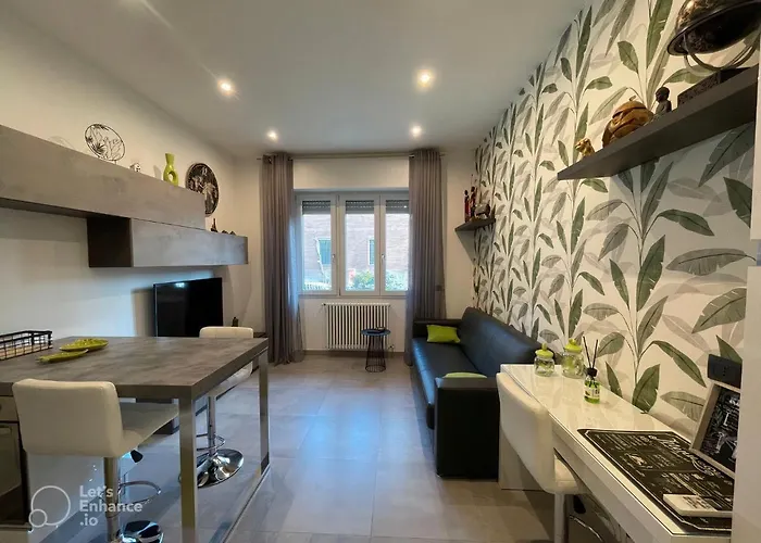 R39 Modern With Private Parking *