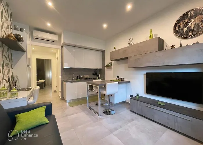 R39 Modern With Private Parking * Milano