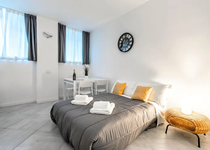 Sansiro-duomo, Exclusive Apartment, Wifi & Netflix Apartmán Milán