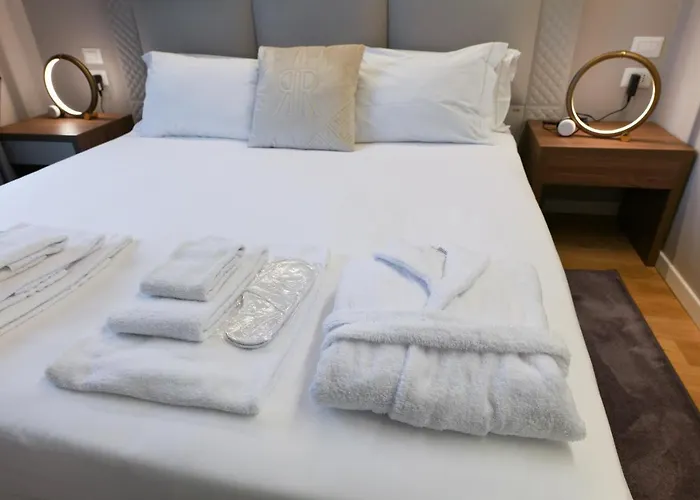 Prestige Boutique -piazza Duomo Apartment 4*