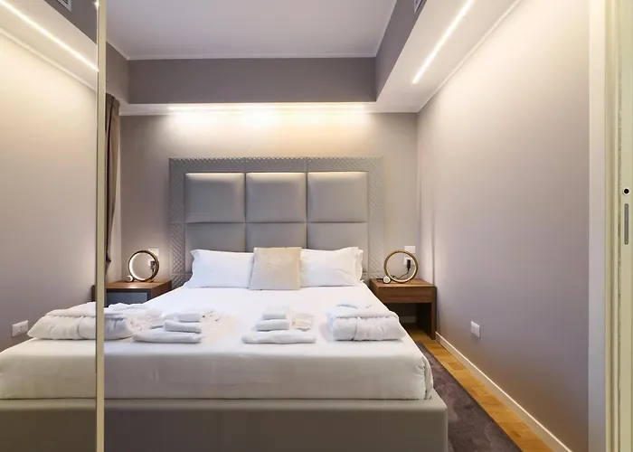 Prestige Boutique -piazza Duomo Apartment 4*