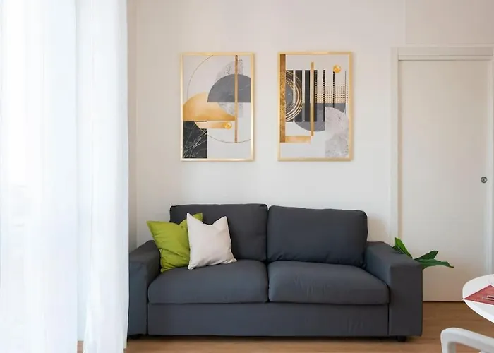 Modern House Dergano A 150 Metri Metro Lägenhet *