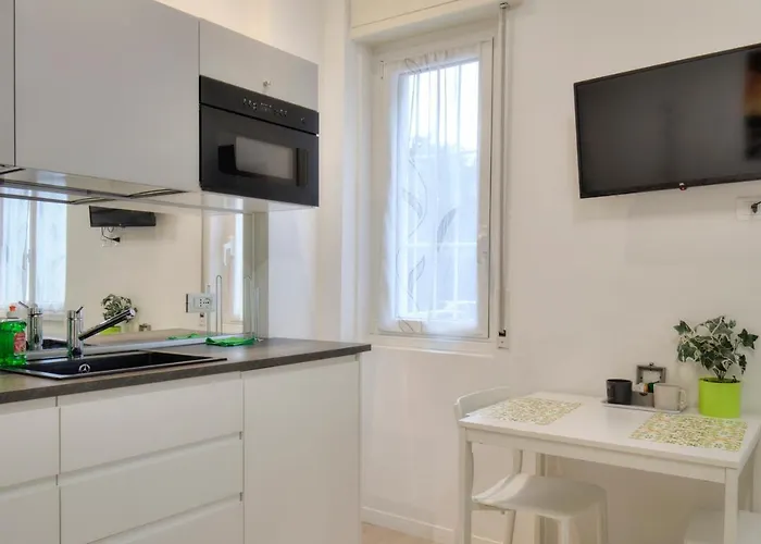 I Host - Cossa 19 דירה *