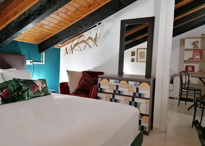 Mercanti Attic Version *