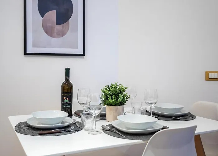 A 10 Min Dal Duomo - Trilocale Moderno Con 3 Letti E 2 Bagni In Citta Studi Милан