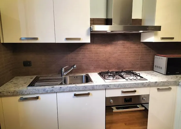 Big Bright Flat In Close To Loreto Square Apartmán