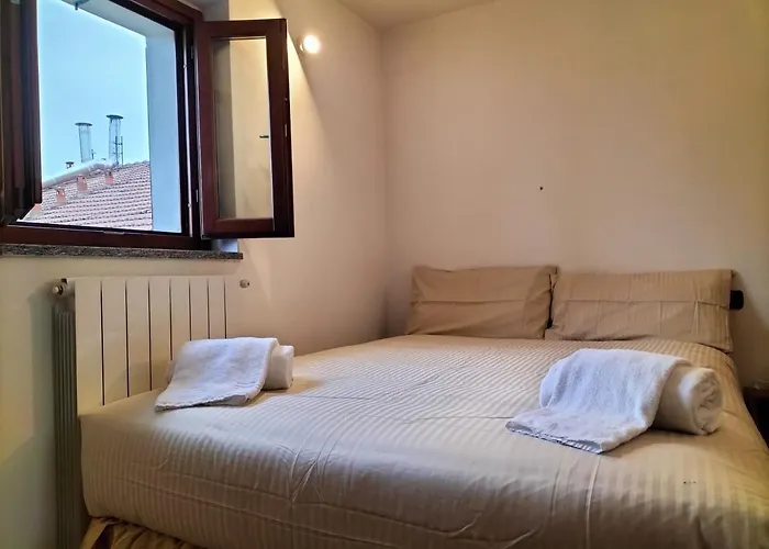 Big Bright Flat In Close To Loreto Square *