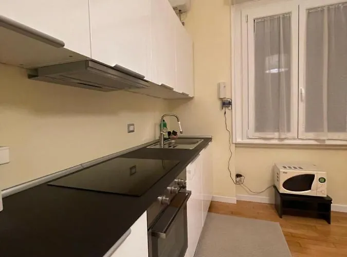 Easy Italy Balcony Appartement *