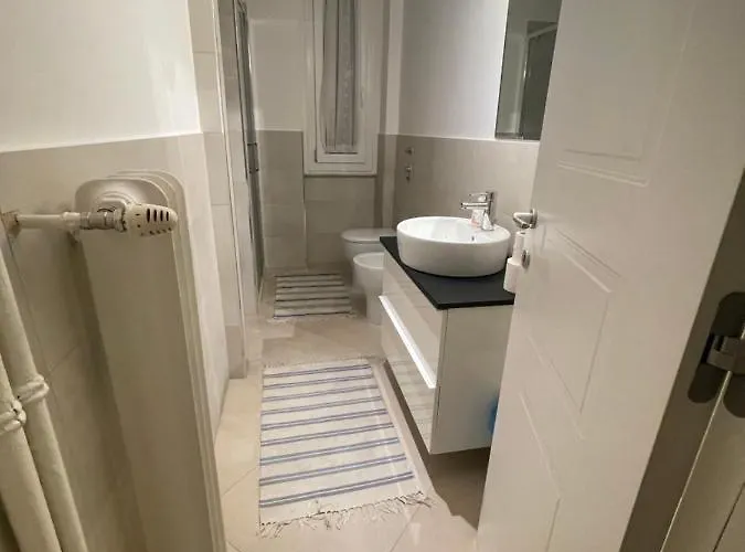 Апартаменты Easy Italy Balcony *