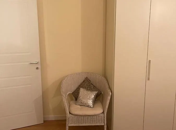 Appartement Easy Italy Balcony Milaan