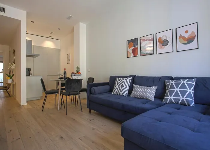 Lovely Apartment-hosted By Sweetstay 아파트