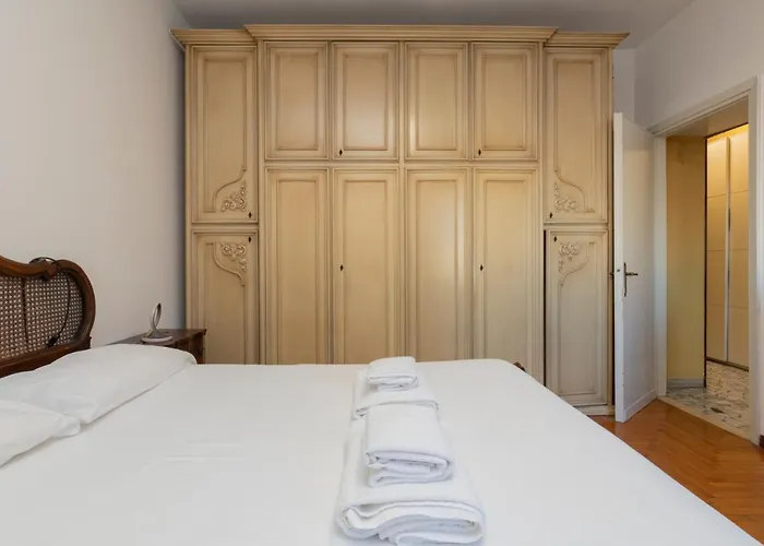 I Host - Ande 12 Apartment