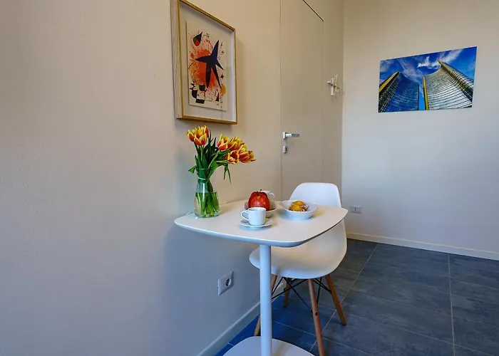 Bnbutler - Schiaparelli * Milano