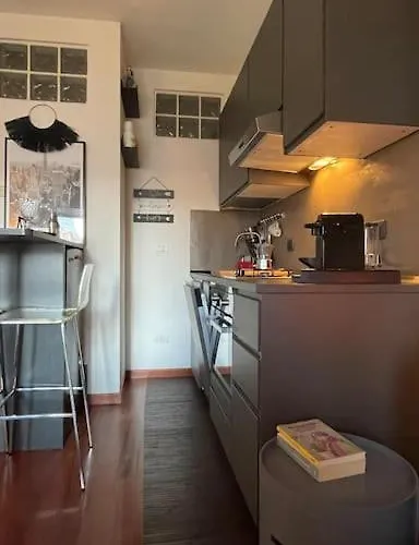 Отель Gae Aulenti Милан