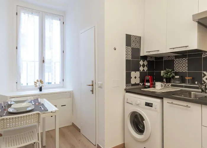 I Host - Alessi 10 * Mediolan