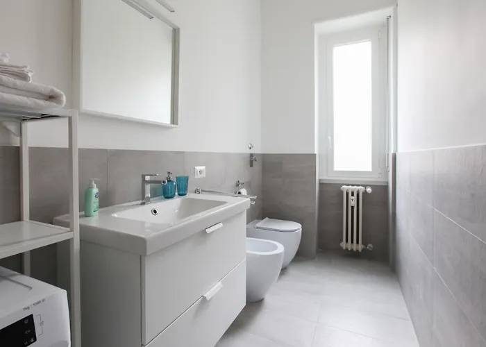 Lovely - Lovely Porta Romana *