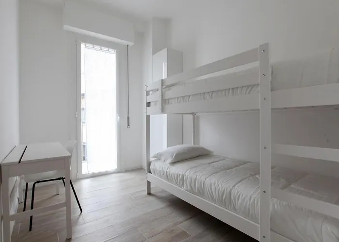 Lovely - Lovely Porta Romana *