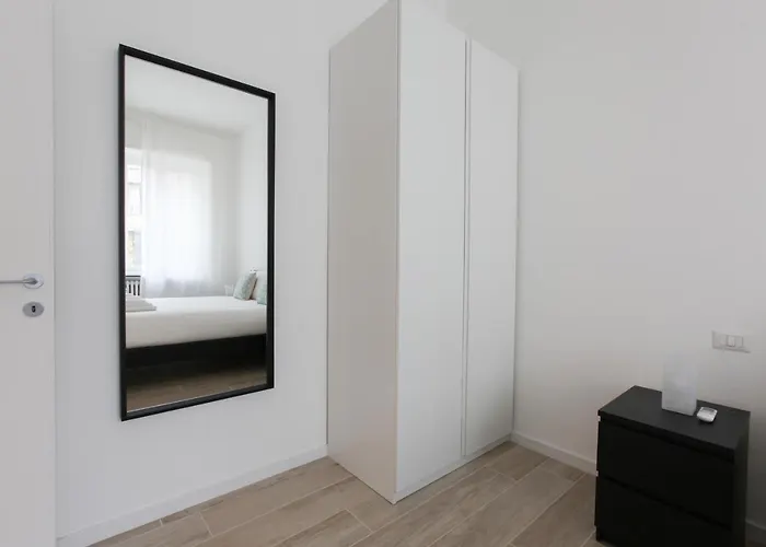 Lovely - Lovely Porta Romana * Milan