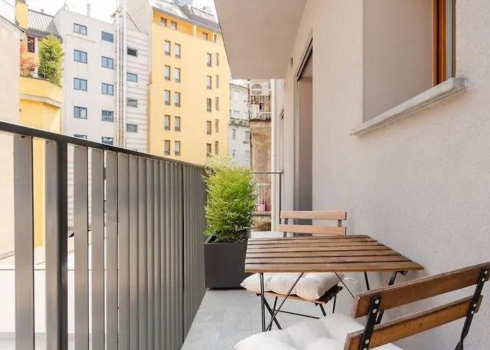 The Wallpaper House *