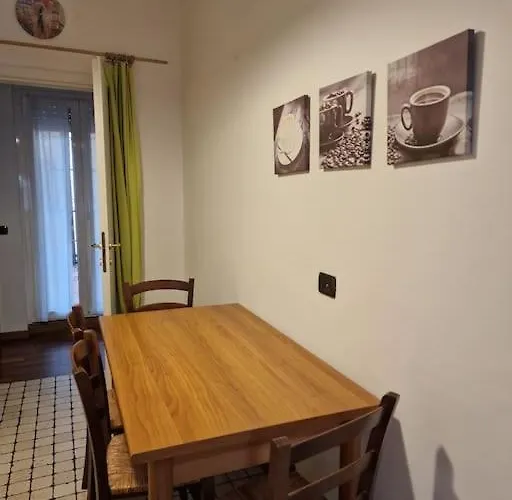 Apartment Sempione Yellow *