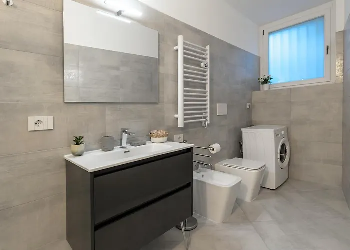 Sansiro-duomo, Exclusive Apartment, Wifi & Netflix * ミラノ