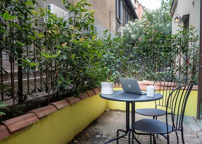 Life Is Beautiful Design Loft Navigli Romolo, Smarttv, Wifi, Ac And Street Parking