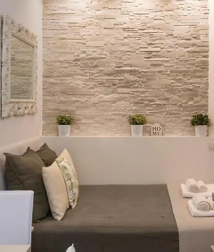 Apartment Design District- Navigli Mini Via Tortona 66