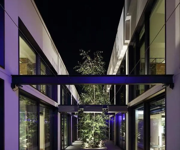 Versoverde Alzaia Naviglio Grande 4* Милан
