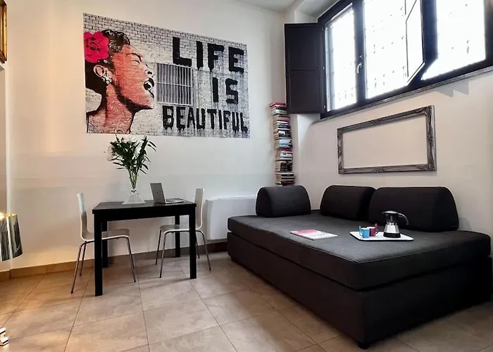 Life Is Beautiful Design Loft Navigli Romolo, Smarttv, Wifi, Ac And Street Parking *