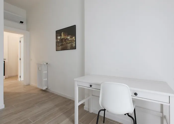 Lovely - Lovely Porta Romana * Milan