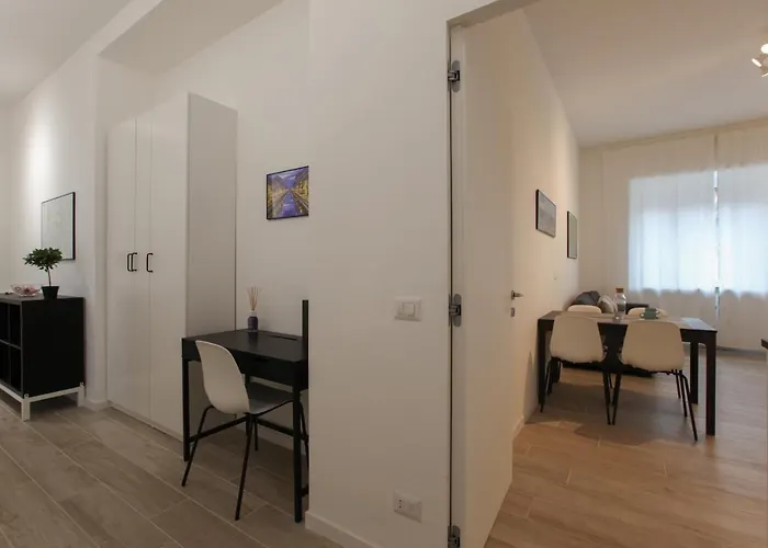 Lovely - Lovely Porta Romana Milan