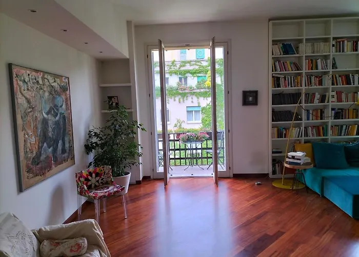 Stanza Nr 4 In Incantevole In Zona Solari Gasthof Mailand