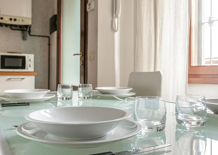 アパート Ascanio Sforza By Halldis ミラノ