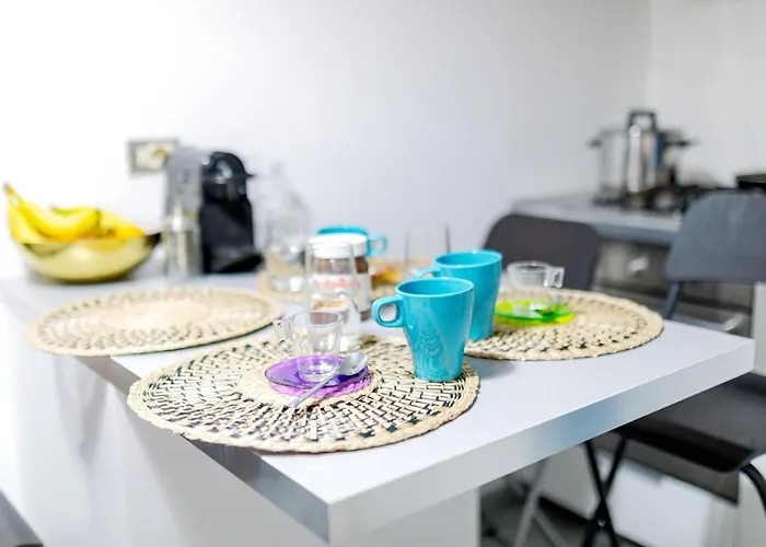 Porta Venezia • Duomo Wi-fi • Netflix • Metro Apartment Milan